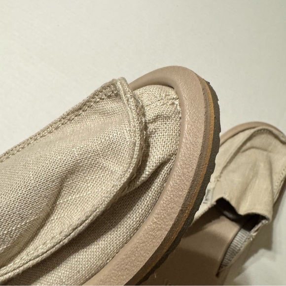Sanuk Hemp Slip-On Sandals - Tan - Picture 8 of 8